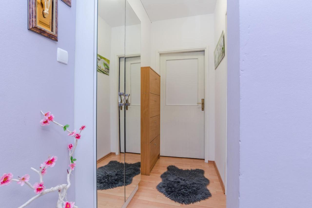 Naomi Apartment Zadar Exterior photo